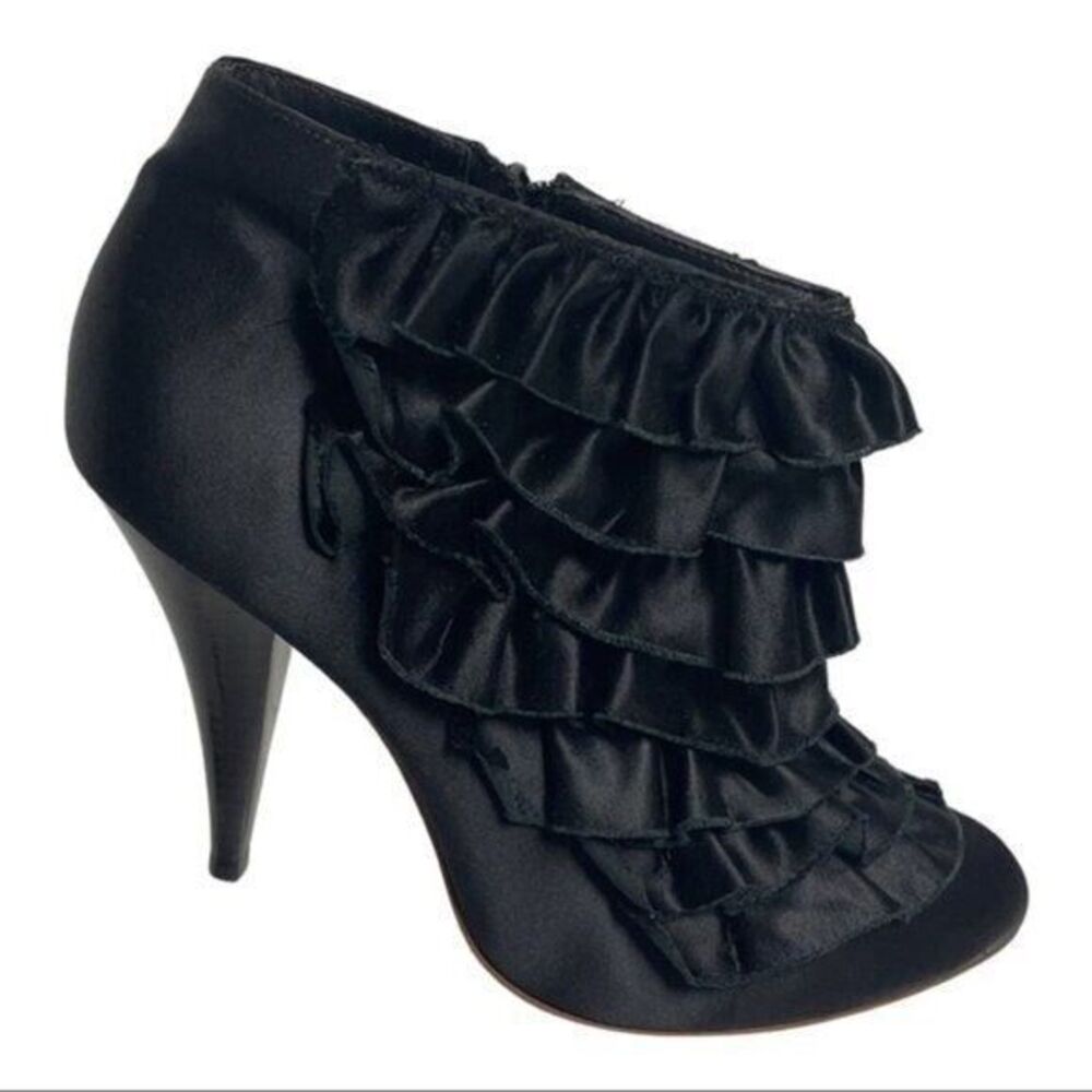 BCBGmaxazria Colly Ruffle Satin Booties‎